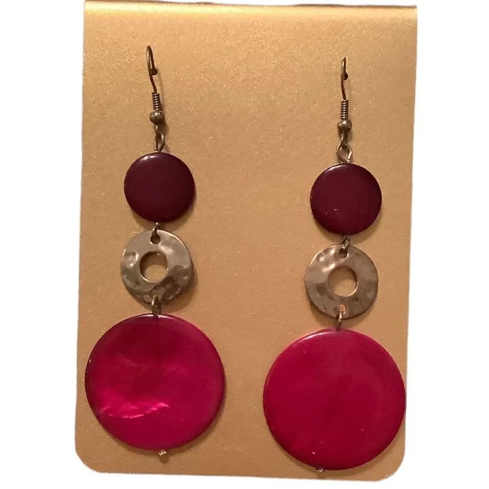 Erica Lyons red dangle earring NWT